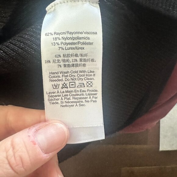 DKNY Ribbed Sparkle Knit Cut Out Long Sleeve Sweater Top Size Medium - Picture 7 of 7